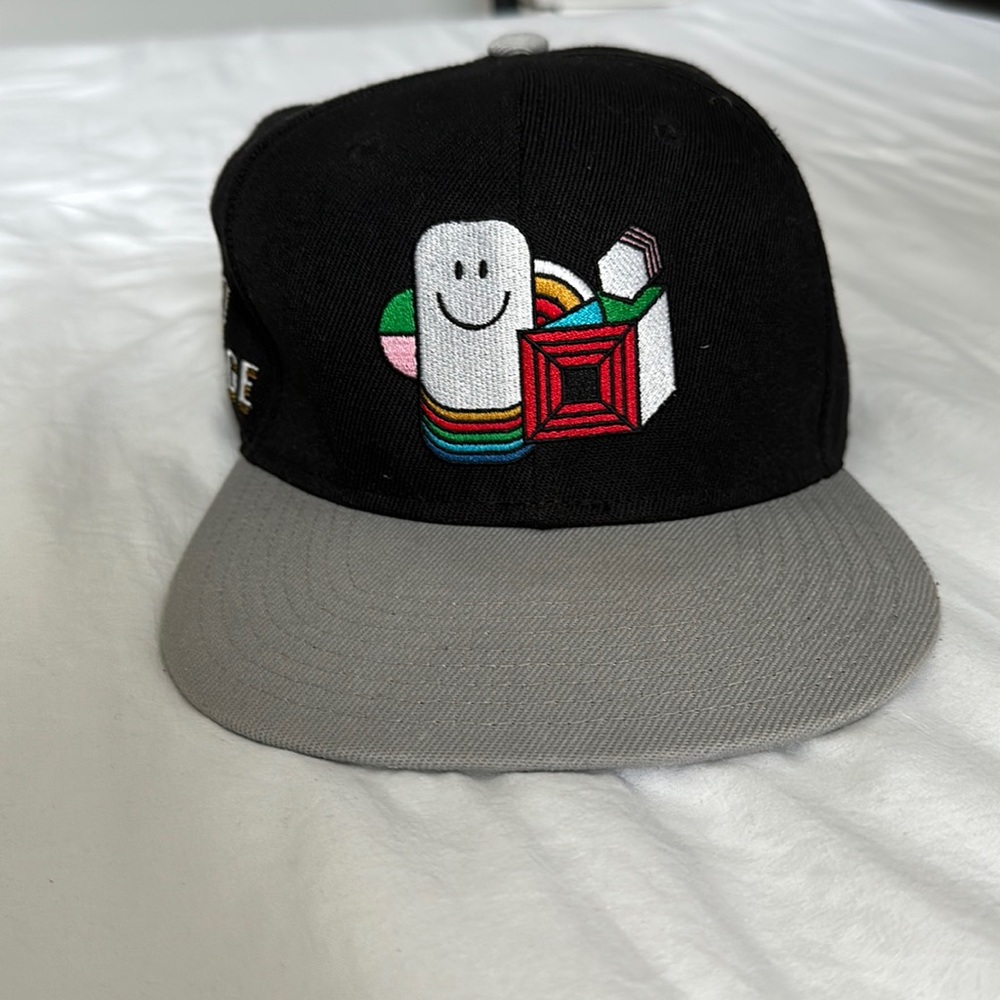 Cap NFT storage hat adjustable